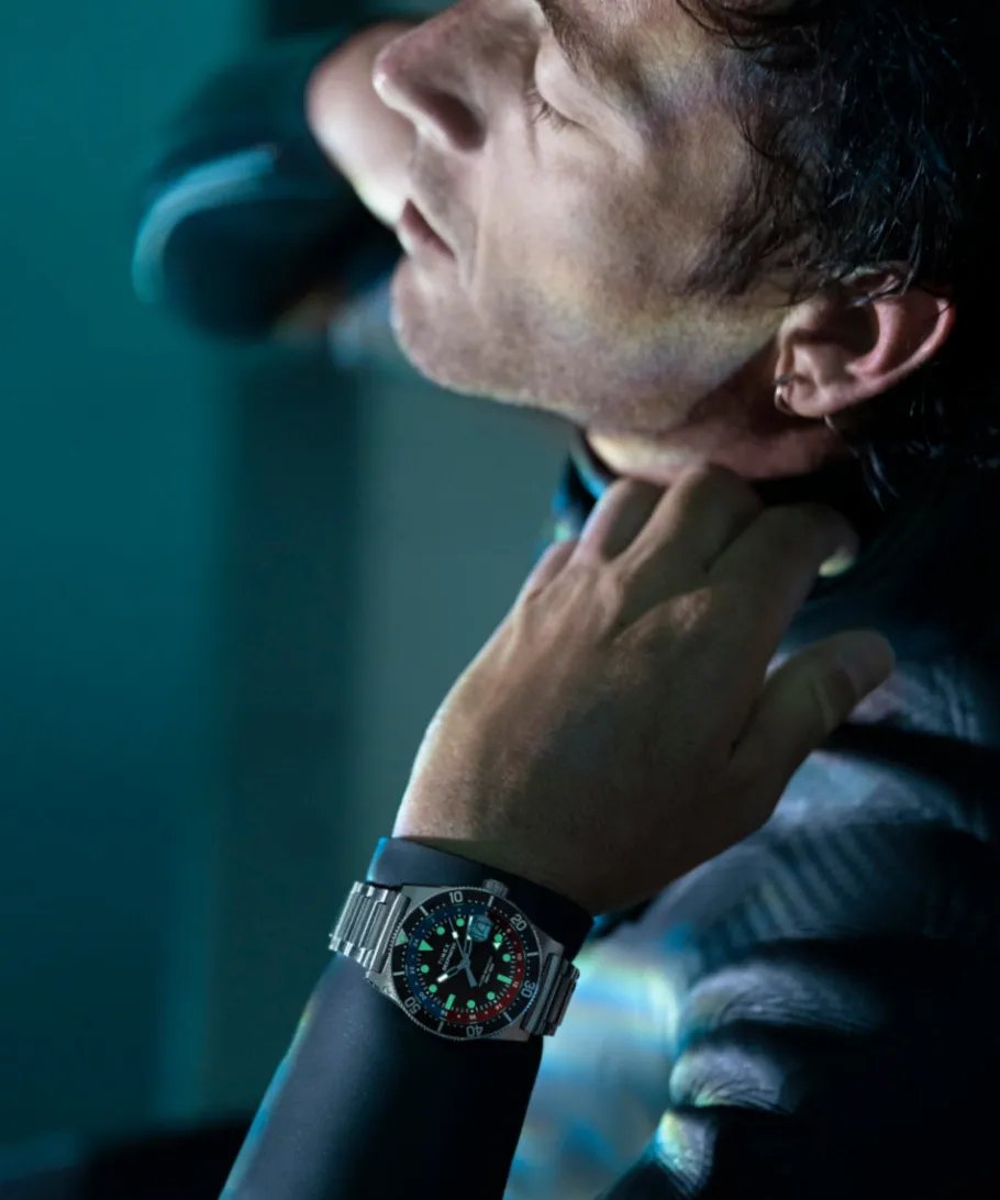 Timex Stainless Steel|Diver Inspired*Deepwater Reef 200 GMT 41mm Stainless Steel Bracelet Watch