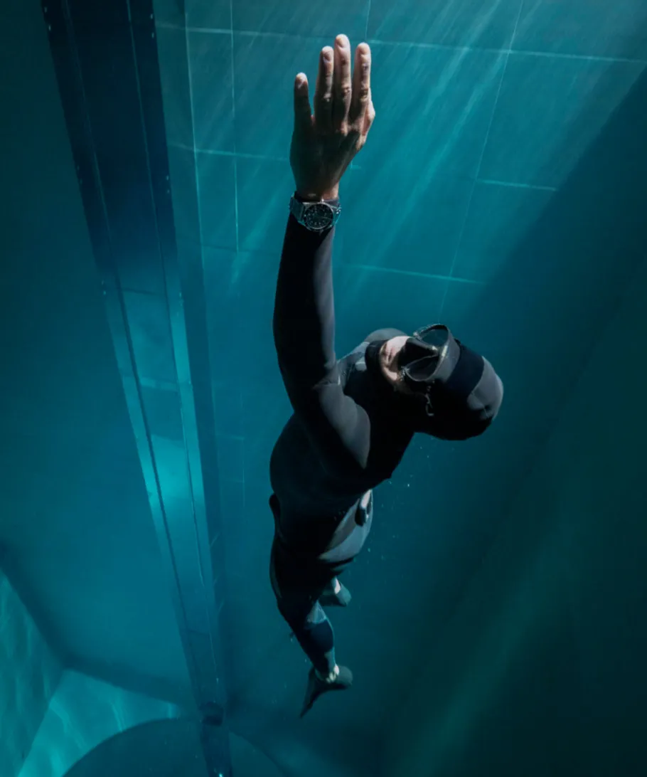 Timex Stainless Steel|Diver Inspired*Deepwater Reef 200 GMT 41mm Stainless Steel Bracelet Watch