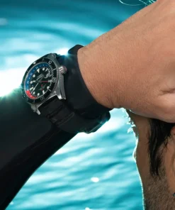 Timex Diver Inspired|Black Watches*Deepwater Reef 200 GMT 41mm Synthetic Rubber Strap Watch