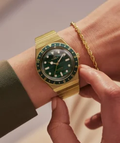 Women Timex Gold-tone|Bracelet*Q ® 36mm Stainless Steel Expansion Band Watch